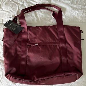 NWT Fabletics Wine Everyday Tote